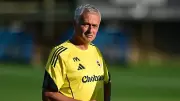 Mourinho'dan Fenerbahçe Taraftarlarına Müthiş Mesaj: 'Kazanmak İçin Yanıp Tutuşuyoruz!'