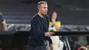 Robin van Persie'den Kadıköy'de Unutulmaz Açıklamalar: 'Fenerbahçe Taraftarı Beni Büyüledi!'