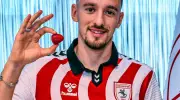 Samsunspor'un Yıldız Transferi Çilek Formayı Giydi! İşte İlk Pozlar