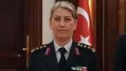 Türkiye'nin İlk Kadın Jandarma İl Komutanı Generalliğe Yükseldi: Tarihi Bir Adım!
