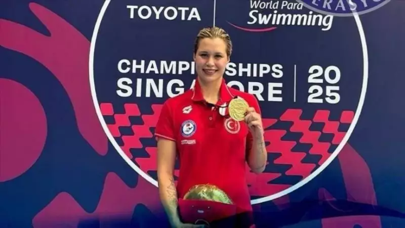 Defne Kurt'tan Tarihi Fırtına: Dördüncü Altın Madalyasını Kopardı!