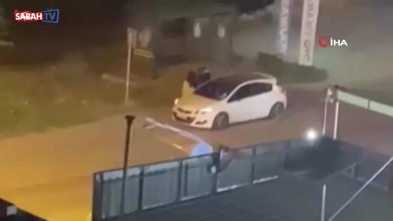 Küçükçekmece'de Dehşet Anları: Kadını Zorla Araca Bindirip Kaçırmaya Kalktılar!
