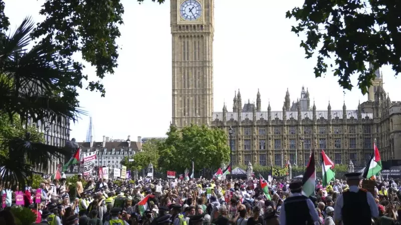 Londra'da Gazze İçin Dev Protesto: Onlarca Gözaltı, Alev Alev Gece