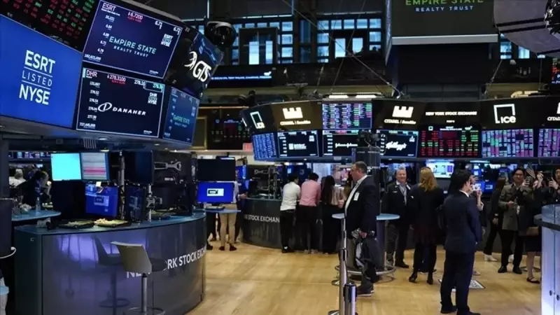 New York Borsası'nda Dalgalı Seans: Wall Street'in Nabzı Bugün Nasıl Atıyor?