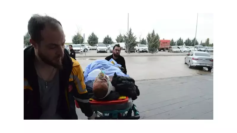 Otoyolda Feci Kaza: Jandarma Aracına Minibüs Çarptı! Bir Asker Şehit Oldu, Bir Sivil Hayatını Kaybetti