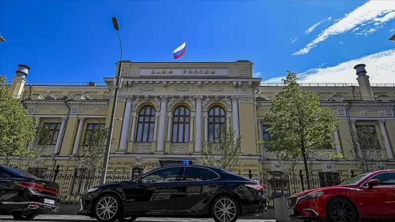 Rusya'daki Dolar ve Euro Çekim Kısıtlaması Uzatıldı: Vatandaşlar ve Bankalar Ne Yapmalı?