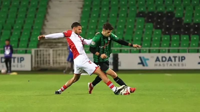 Sakaryaspor - Sivasspor Maçında Gol Yoksunluğu: Taraftarlar Hayal Kırıklığına Uğradı!