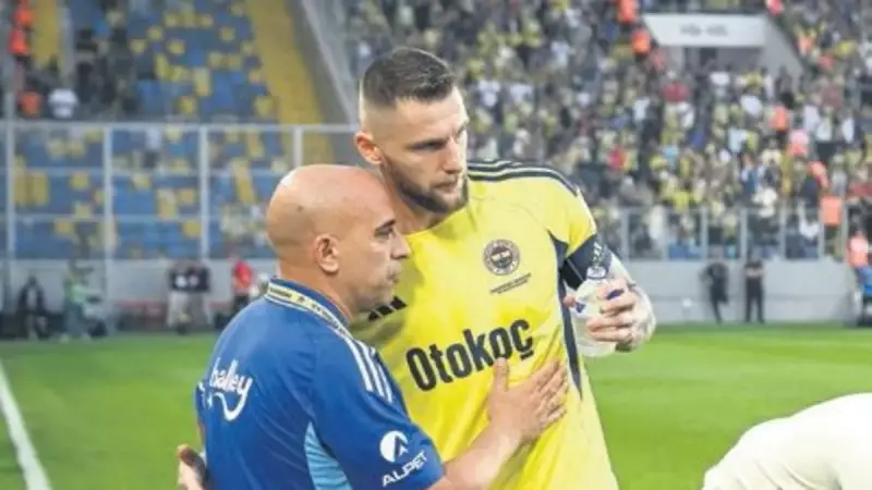 Tarihi Gece! Fenerbahçe, Beşiktaş'ı 45 Dakikada Devirdi