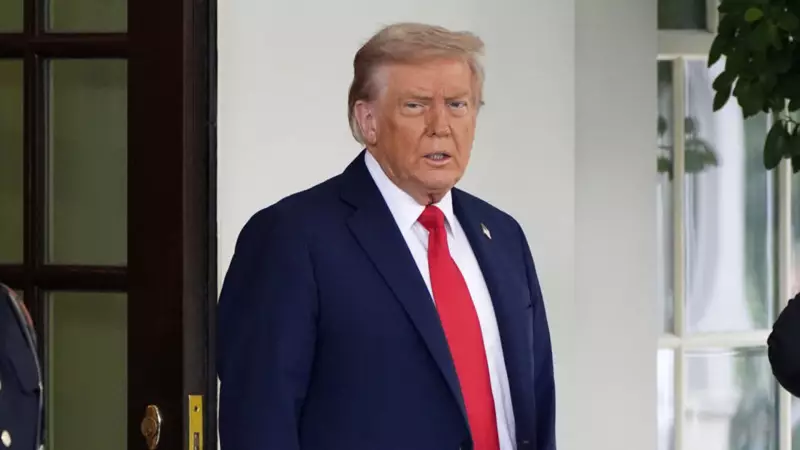 Trump'tan Hindistan'a Sürpriz Övgü: 'Dünyanın En Büyük Demokrasisi' Dedi ve Ekledi!