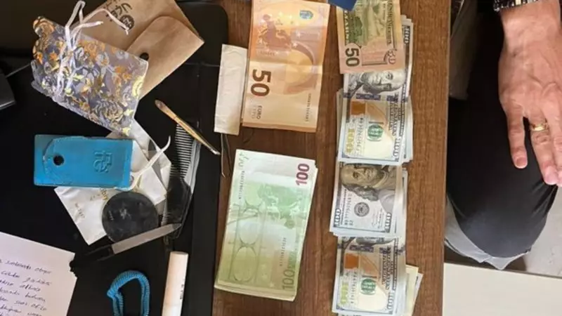Tuvalette Saklı 400 Bin Liralık Define! Dolar ve Altınlarla Dolu Çuval Bulundu