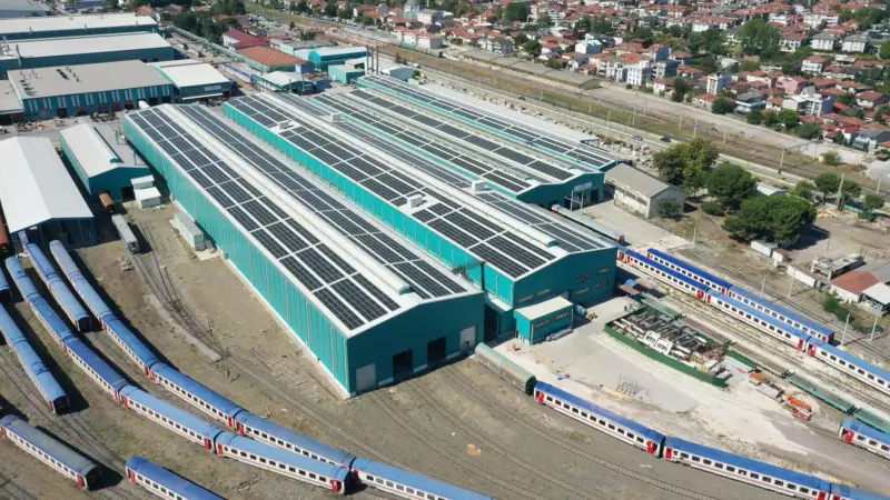 Yerli Trenler Artık Güneş Enerjisiyle Üretiliyor! Türkiye'nin Dev Adımı