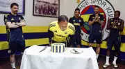 Fenerbahçe'de Doğum Günü Sürprizi! Tedesco'ya Unutulmaz Kutlama