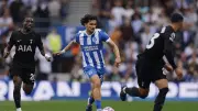 Ferdi Kadıoğlu Rüya Gibi Performansıyla Alkışları Toplarken, Brighton Tottenham'a Karşı Üstünlüğünü Koruyamadı!