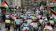 İspanya Bisiklet Turu'nda İsrail Protestosu: Yol Kapanışı ve İnsan Zinciriyle Büyük Eylem