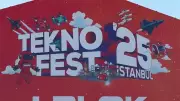 Teknofest'te Nefesler Kesildi! SoloTürk ve Türk Yıldızları Gökyüzünü Fethetti