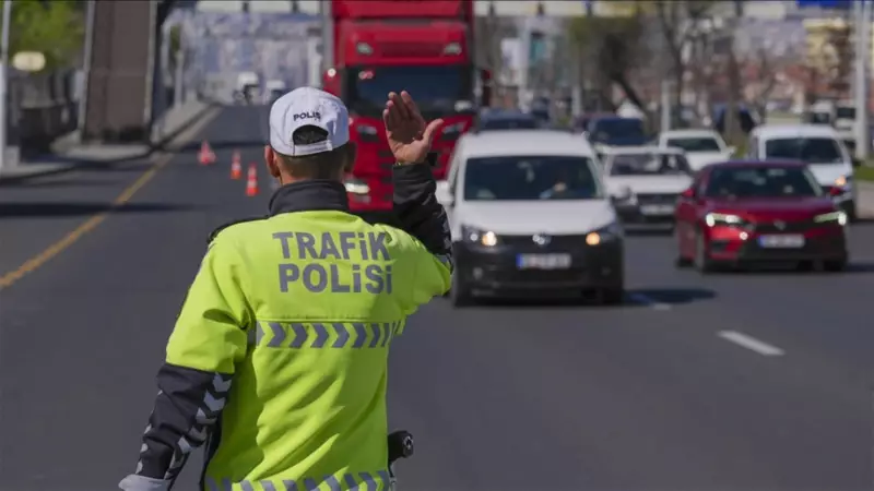 29 Ekim'de İstanbul ve Ankara'da Trafik Felç Olacak: Kapalı Yollar ve Alternatif Güzergâhların Tam Listesi!