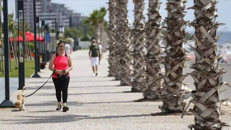 30 Ekim Hava Durumu: İstanbul'da Yağmur Alarmı! İzmir ve Ankara'da Sıcaklıklar Ne Olacak?
