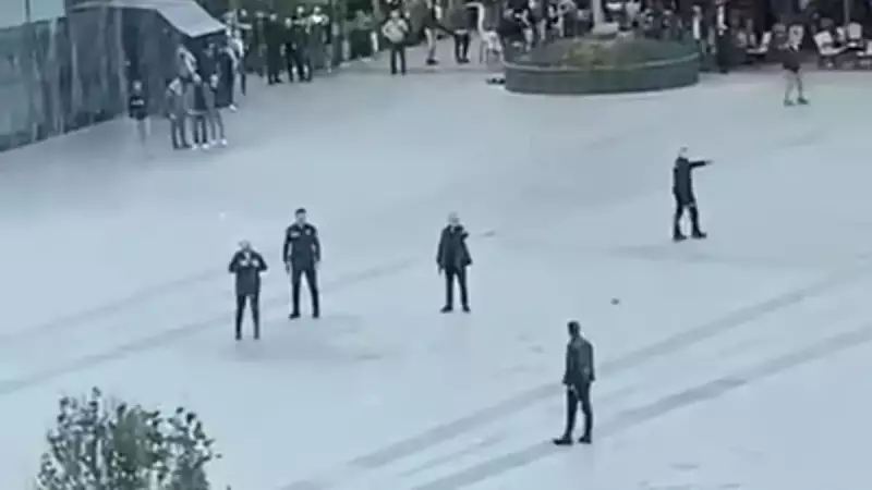 Çağlayan Adliyesi'nde Tüyler Ürperten Anlar: Kendi Bacağına Ateş Etti!