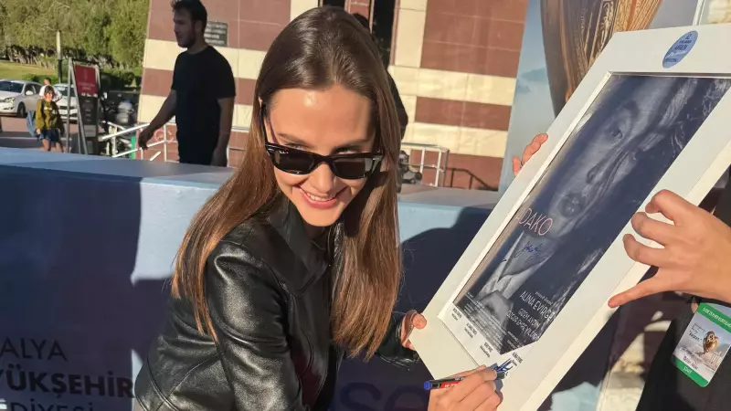 Alina Boz'un İlk Kısa Filmi 'ADAKO', Altın Portakal'da Göz Kamaştırdı!