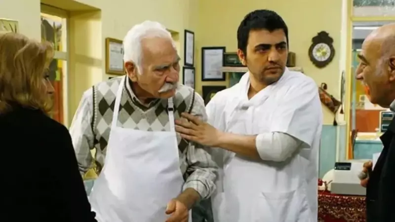 Arif Erkin Güzelbeyoğlu'na Duygusal Veda: Sanat Dünyası Son Yolculuğunda Buluştu