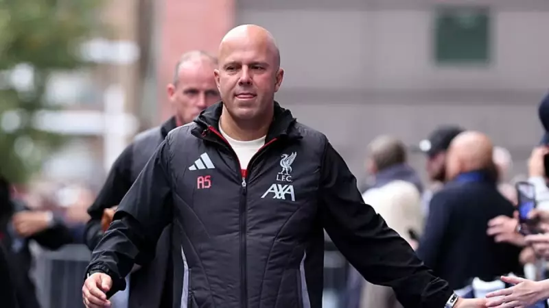 Arne Slot'un Galatasaray Kabusu Bitmiyor! VAR'ın İptal Etmediği O Penaltı Tartışma Yarattı