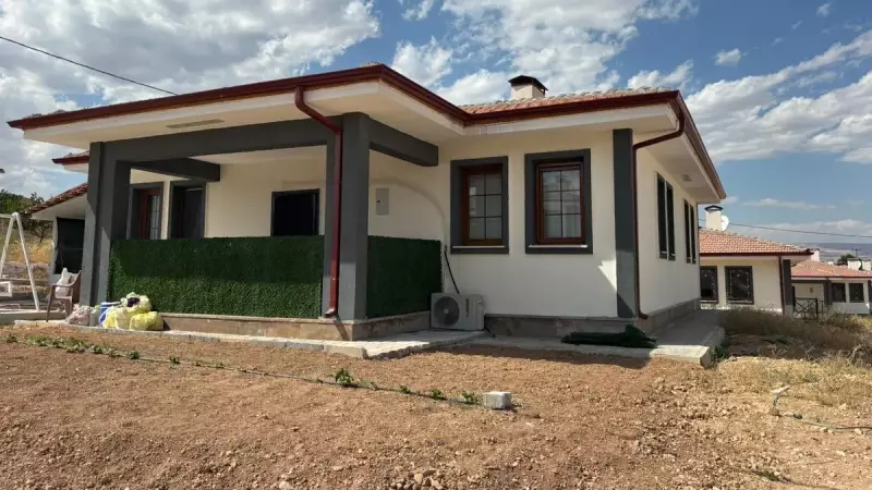 Aydınlar Köyü'nün Muhteşem Dönüşü: Depremin Yıktığı Hayatlar Şimdi Villalarda Yeniden Doğuyor!