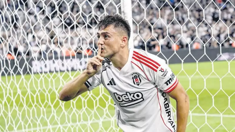Beşiktaş, Fenerbahçe'yi 5-0 Yendi! Kartal, Derbide Adeta Fırtına Gibi Esti