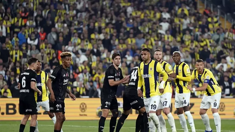 Beşiktaş - Fenerbahçe Derbisi Hırs Sınırlarını Zorladı! İşte Vodafone Park'ta Yaşanan Gergin Anlar
