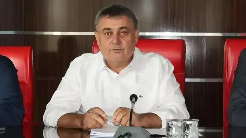 CHP'den Sürpriz İstifa! Aksu Belediye Başkanı İsa Yıldırım AK Parti'ye Geçiş Sinyali Verdi