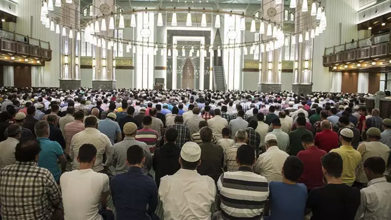 Cuma Namazı Saat Kaçta? İzmir, Ankara, İstanbul ve Diğer Şehirlerde 24 Ekim Cuma Namaz Vakitleri!