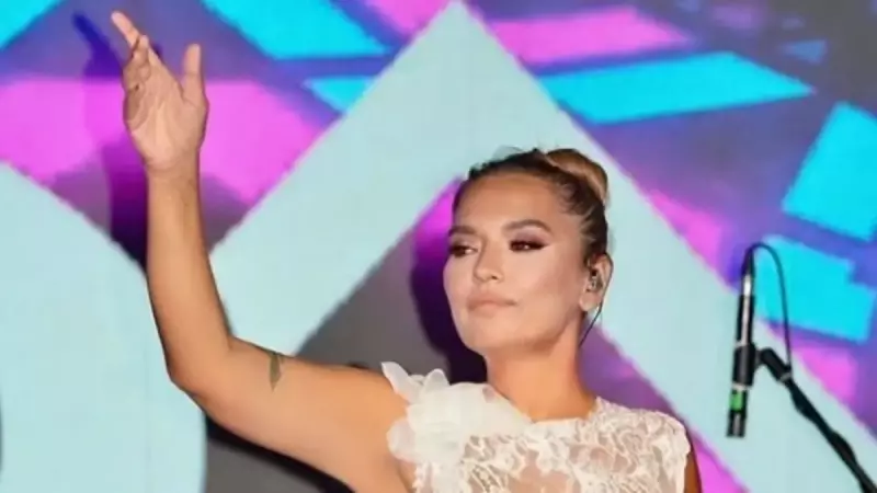 Demet Akalın'dan Duygusal Açıklama: 'Bir Kişiyle Daha Barışmak İstiyorum'