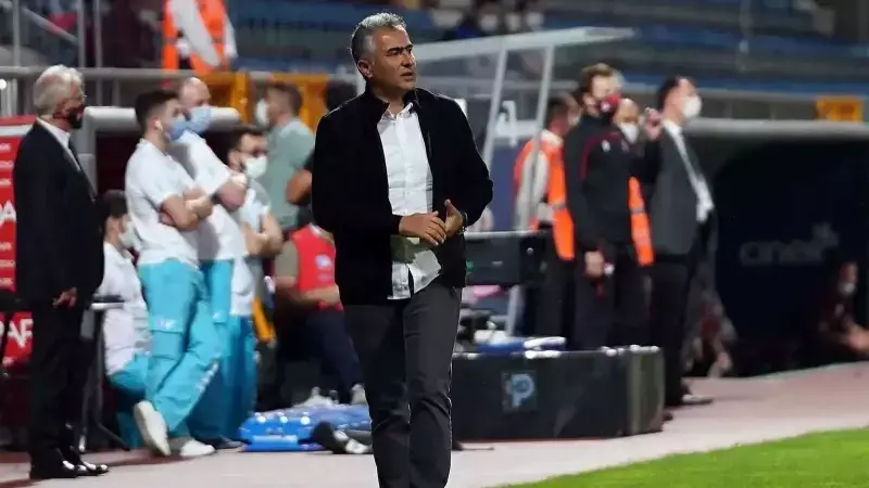 Demirspor'un Efsane İsmi Sivasspor'un Başında! Bülent Uygun Takıma Geri Dönüyor