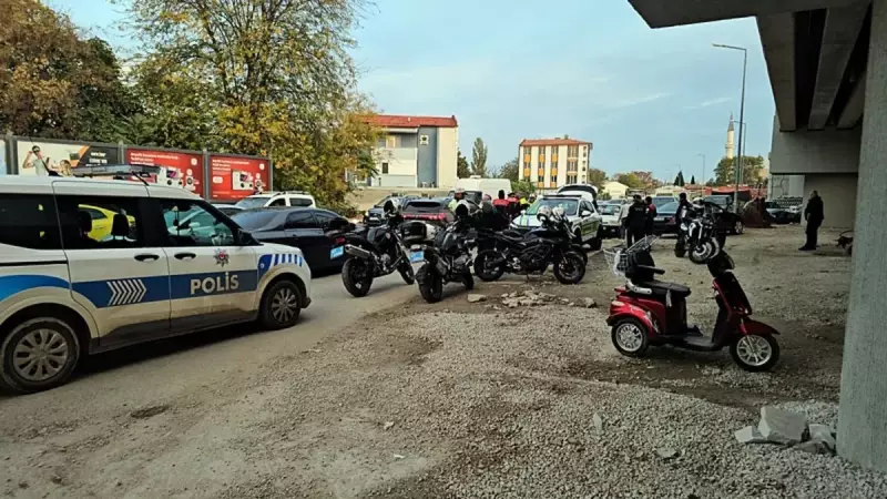 Edirne'de Feci Kaza: Elektrikli Bisiklet ile Otomobil Çarpıştı, Sürücü Hayatını Kaybetti