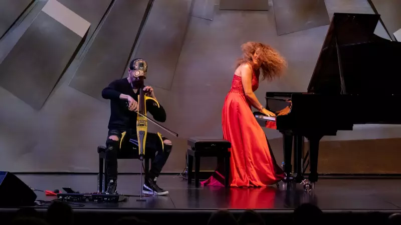 Elektrik Duosu İstanbul'da! Unutulmaz Bir Müzik Gecesine Hazır Olun