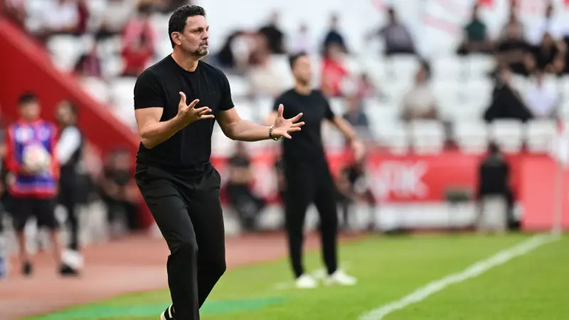 Erol Bulut'tan Sert Açıklama: 'Bu Maçı Hakem Değil, Biz Kaybettik!'