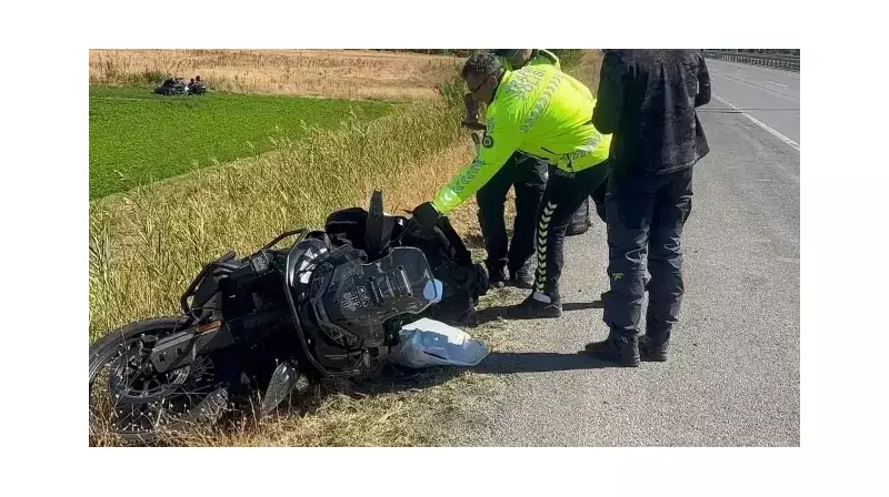 Erzincan'da Rus Motosikletli Genç için Acı Bitiş: Bariyere Çarparak Hayatını Kaybetti