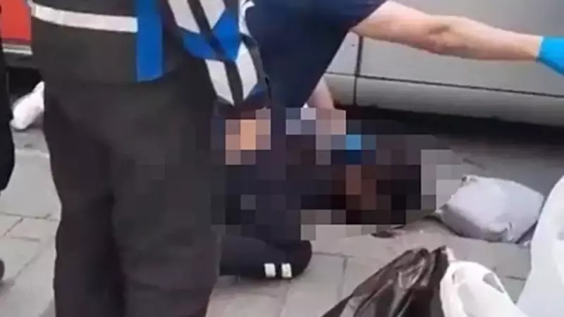 Fatih'te Korkunç Tramvay Kazası! Kadına Çarpan Tramvay Anı Kamerada