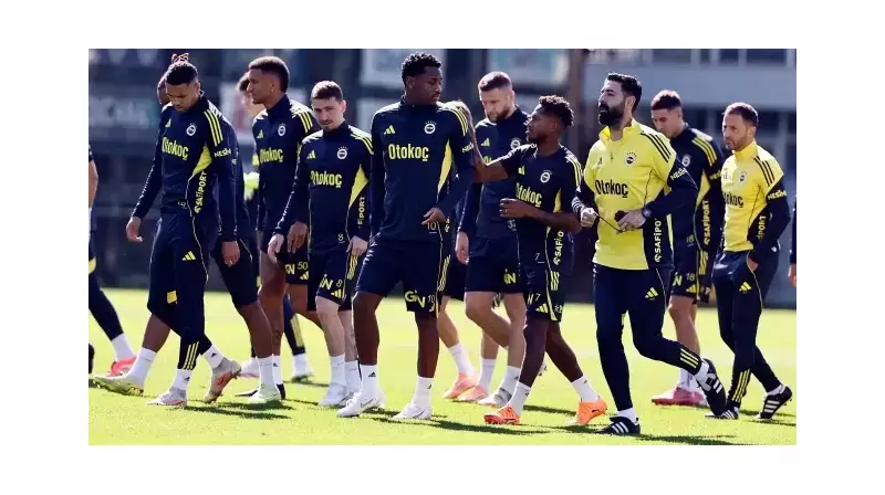 Fenerbahçe Stuttgart'a Karşı Tarih Yazmaya Hazır! Avrupa Efsanesi İçin Kritik Hazırlıklar Başladı