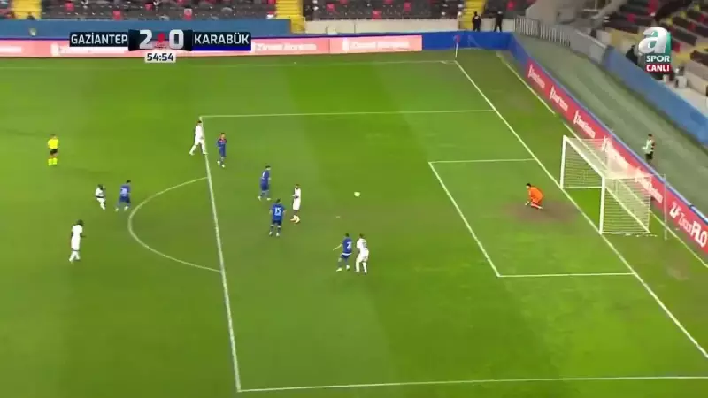 Gaziantep FK, Ziraat Türkiye Kupası'nda Fırtına Gibi Esti! Karabük'ü 2-0 Mağlup Etti