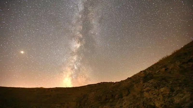 Gökyüzü Şöleni Geliyor: Orionid Meteor Yağmuru Türkiye'den Görülebilecek Mi?