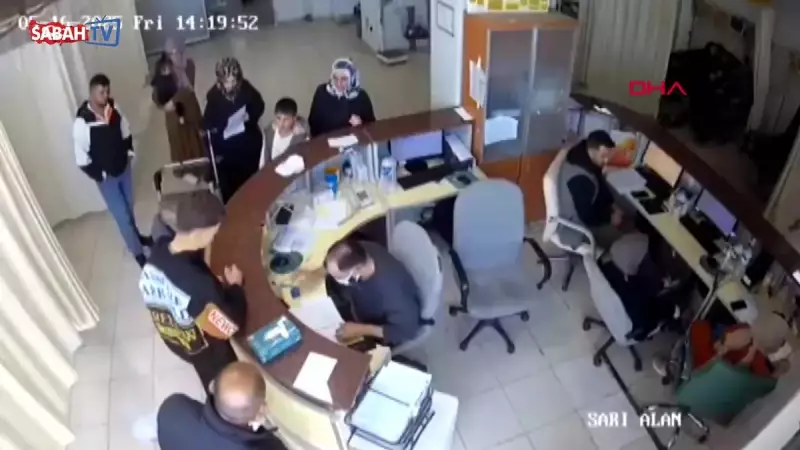 Hastaya Bağırıp Kalem Fırlatan Doktordan Skandal Görüntüler! Soruşturma Başlatıldı