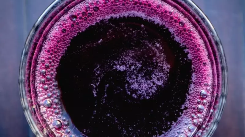 Kalp Krizi Riskini Azaltan Mucize: Her Gün Bir Bardak Bu İçecek Damar Tıkanıklığını Önlüyor!