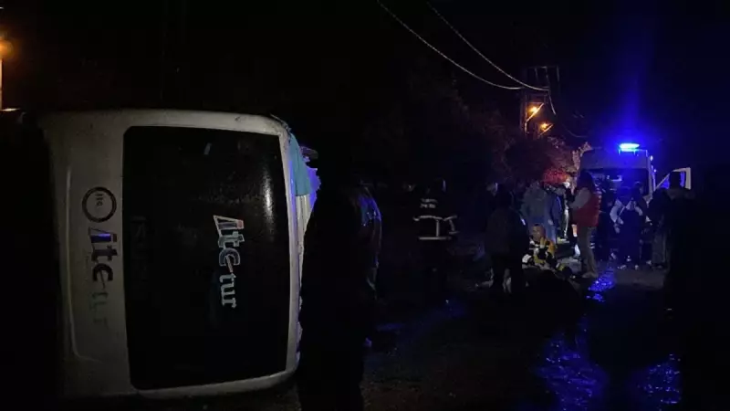 Kastamonu'da Tur Minibüsü Devrildi: 25 Kişi Yaralandı! Acil Müdahale Nasıl Gerçekleşti?