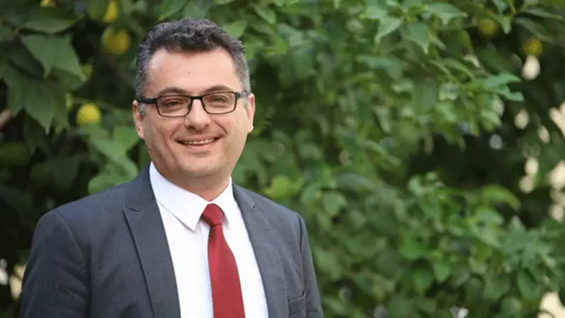 KKTC'nin Yeni Lideri Tufan Erhürman: Siyasetin Duruş Adamının Hayat Hikayesi