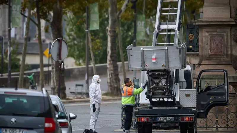 Louvre Müzesi'nde Nefes Kesen Soygun: Değerli Mücevherlerin Peşindeki Gizemli Hırsızlar