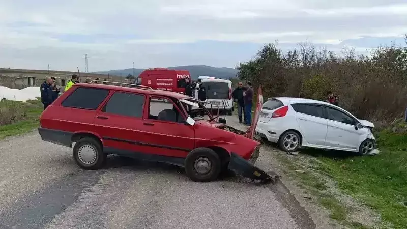 Manisa'da Trafik Kazası Kurbanı: Genç Sürücü Hayatını Kaybetti