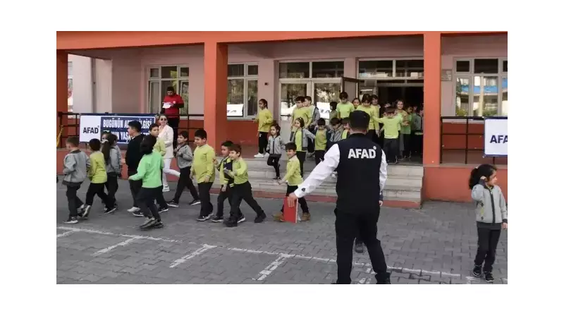 MEB'den Kritik Adım: Tüm Okullarda Afet Tatbikatı Başlıyor!