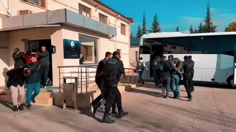 Medyum Tuzağına Operasyon: 3 İlde 11 Gözaltı, Hepsine Tutuklama!