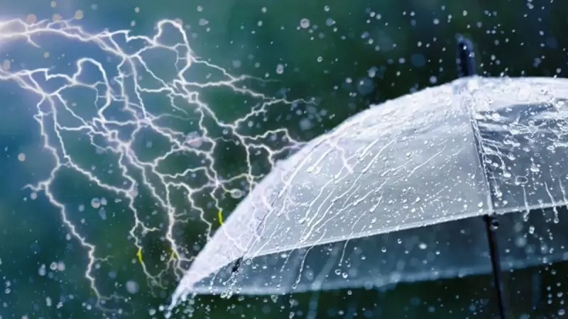 Meteoroloji'den 7 İl İçin Şemsiye Uyarısı: Kuvvetli Sağanak ve Fırtına Geliyor!