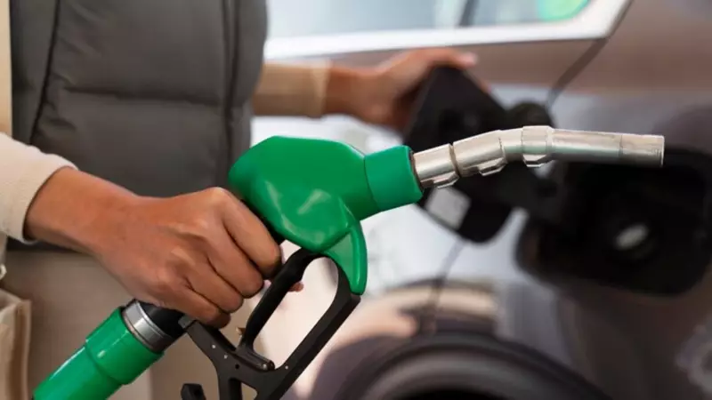Motorine İndirim Geliyor! Akaryakıt Fiyatlarında Sürpriz Düşüş Ne Zaman Başlayacak?